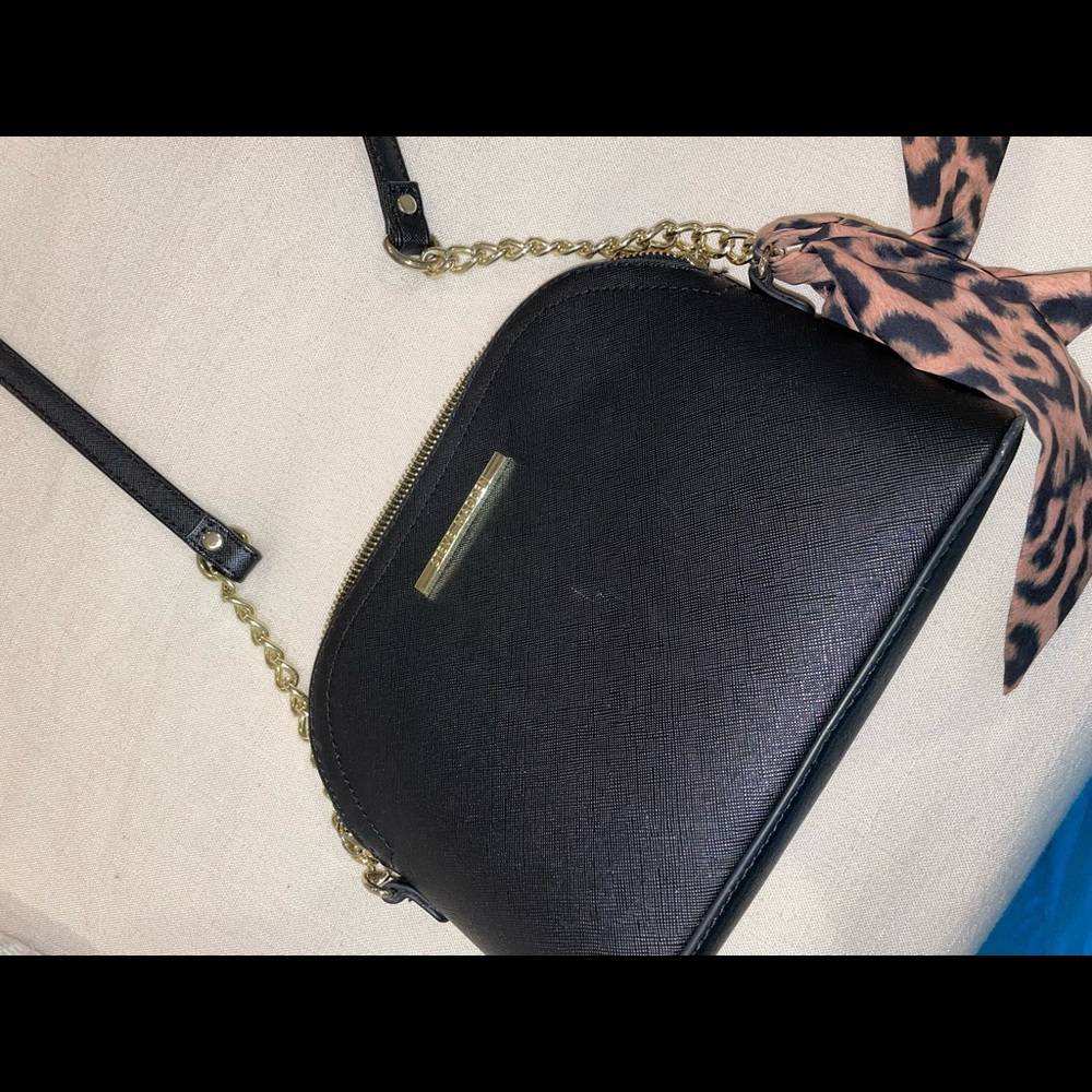 Steve Madden black cross body with cheetah band